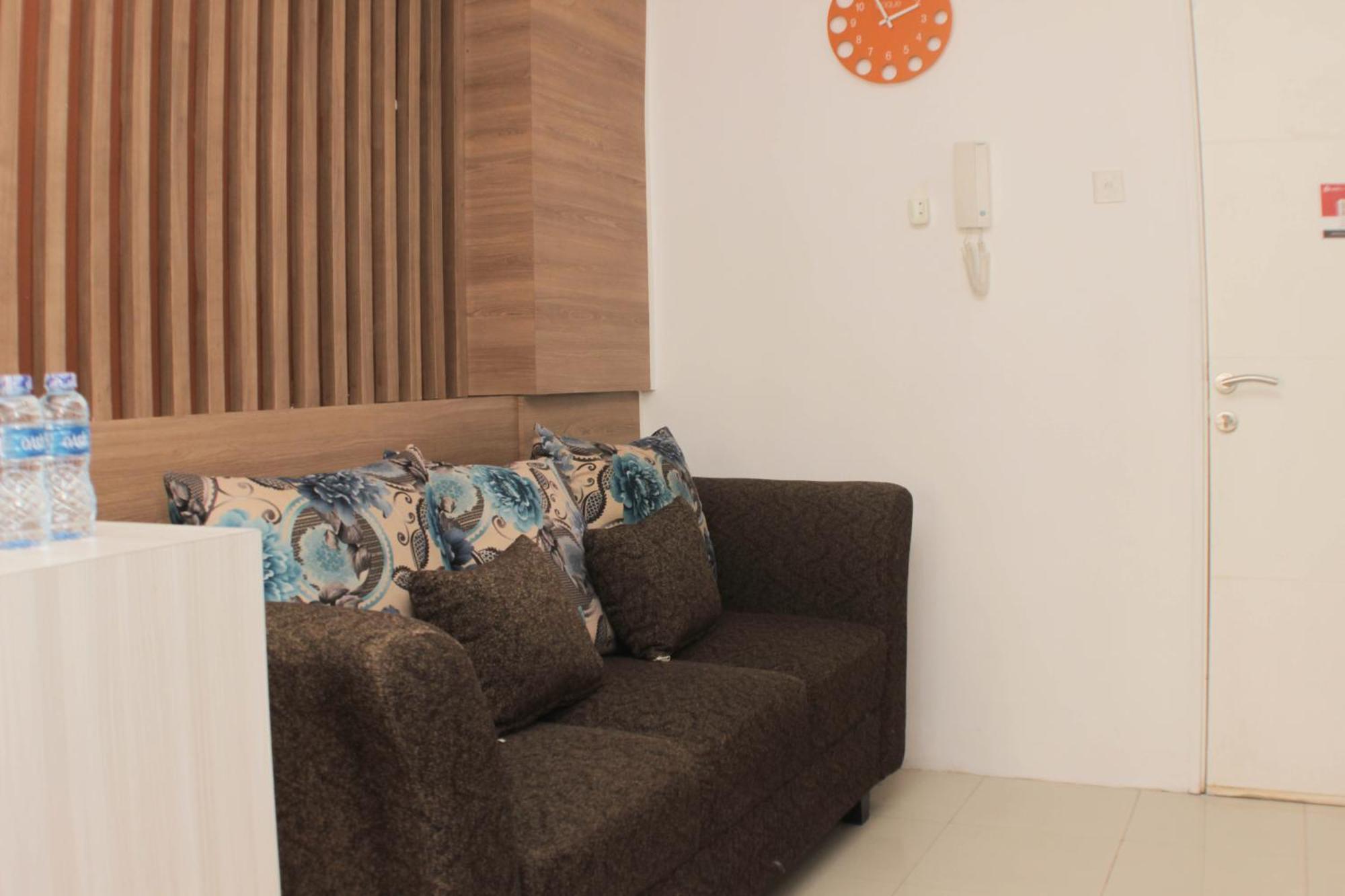 Comfy And Tranquil 2br Bassura Near Mall By Travelio