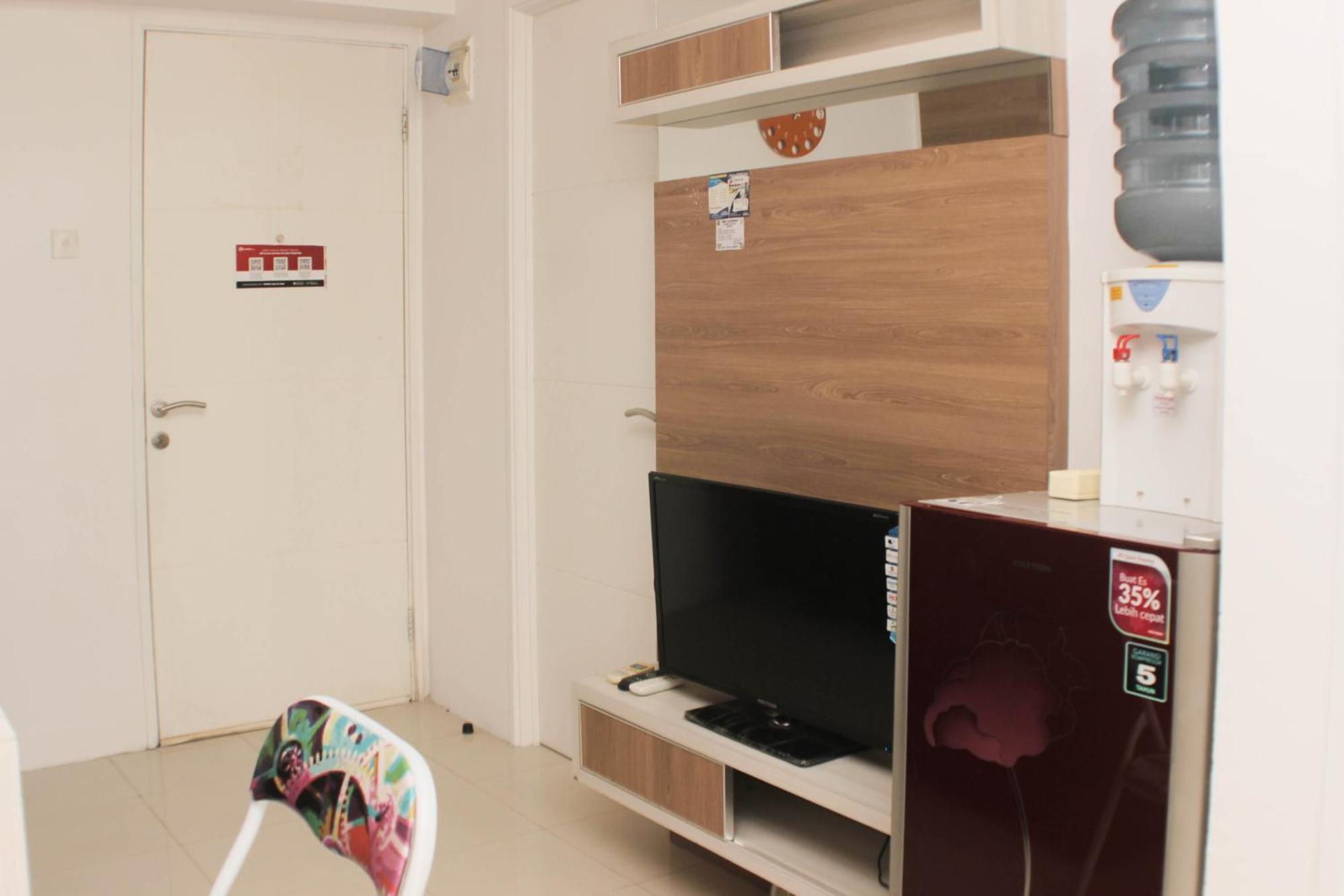 Comfy And Tranquil 2br Bassura Near Mall By Travelio *